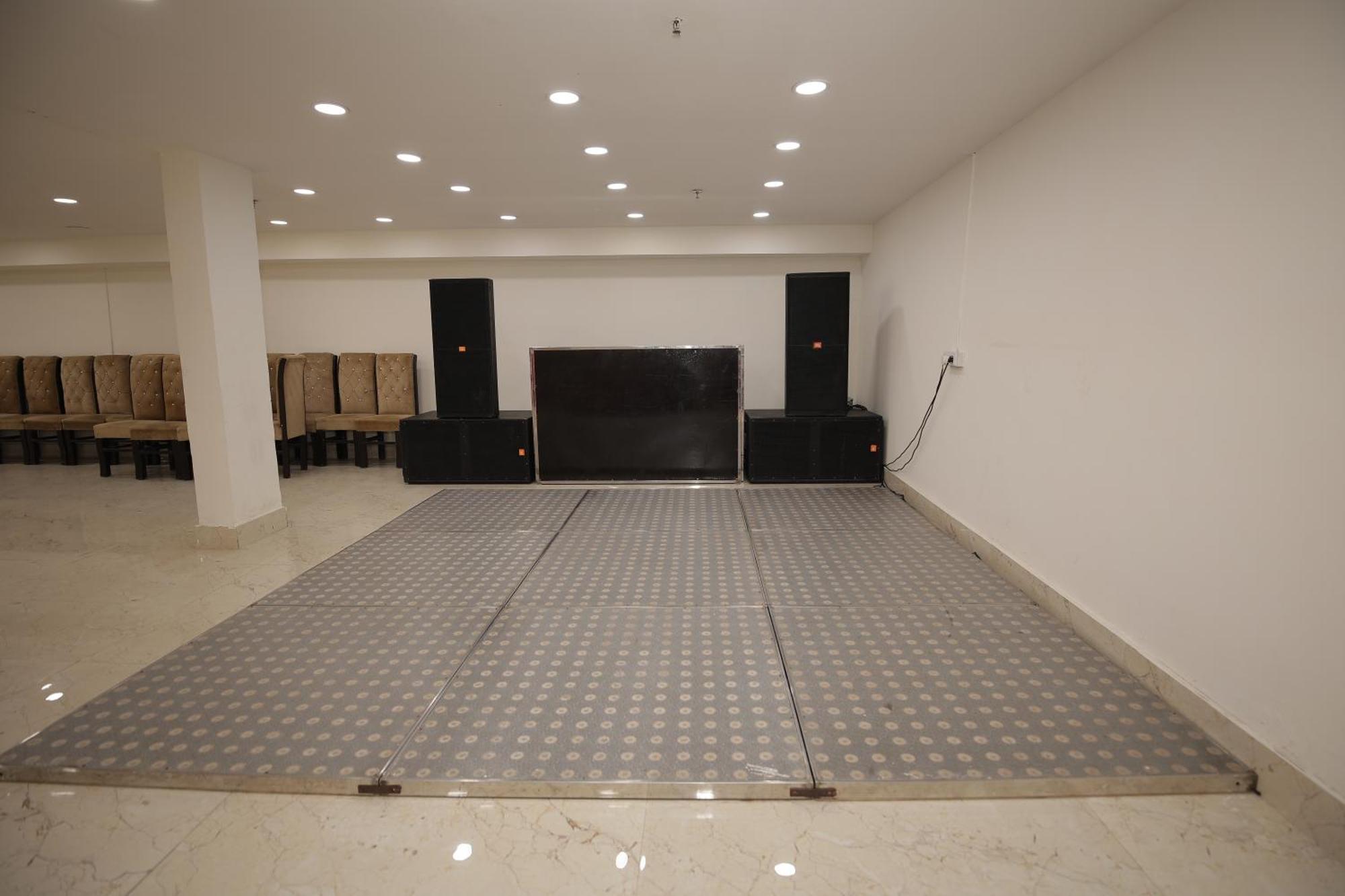 Hotel The Anvi Residency Sector 122 Noida Eksteriør bilde
