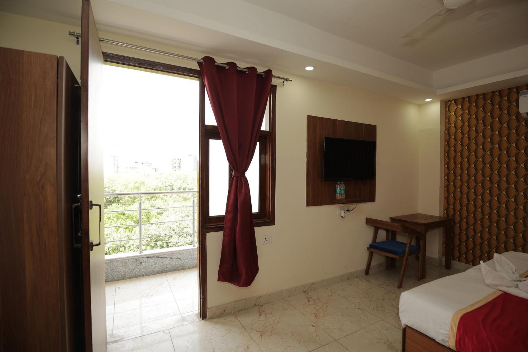 Hotel The Anvi Residency Sector 122 Noida Eksteriør bilde